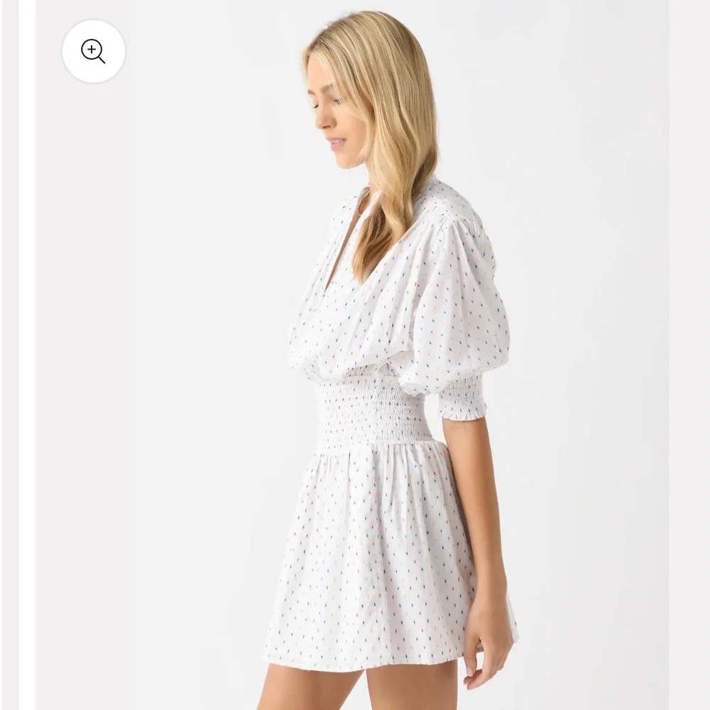 NEVER A WALLFLOWER Women's Smocked Waist Dress - Picture 4 of 7